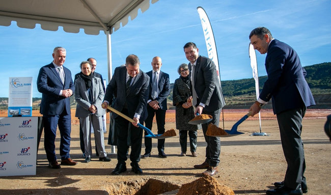 Le site de T&oacute;rtola est con&ccedil;u pour d&eacute;passer 100 000 emplacements palettes.<br>
  Cr&eacute;dit photo : ID Logistics.